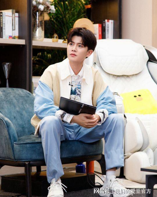 任嘉伦喊吃瓜,揭秘娱乐圈最新热点事件