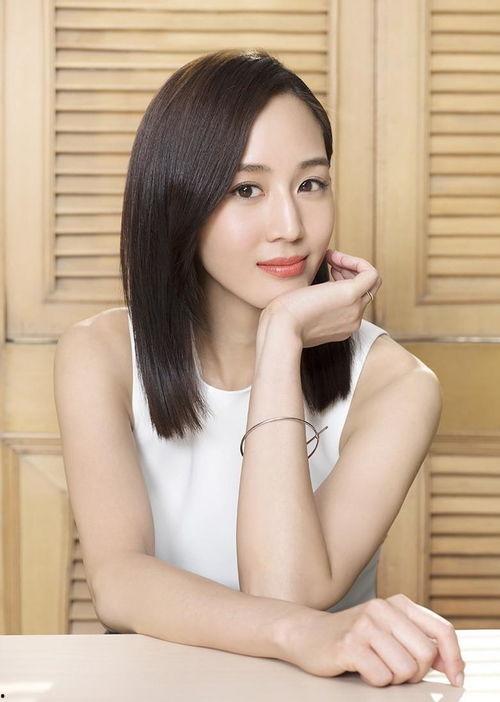 吃瓜碟子气质女星,气质女星演绎碟中世界