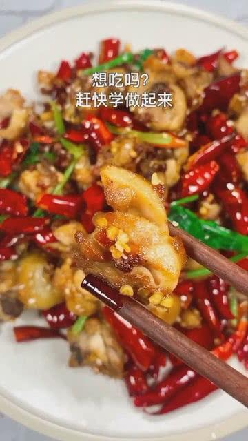 吃麻辣鸡瓜,舌尖上的麻辣诱惑，尽享美味与刺激